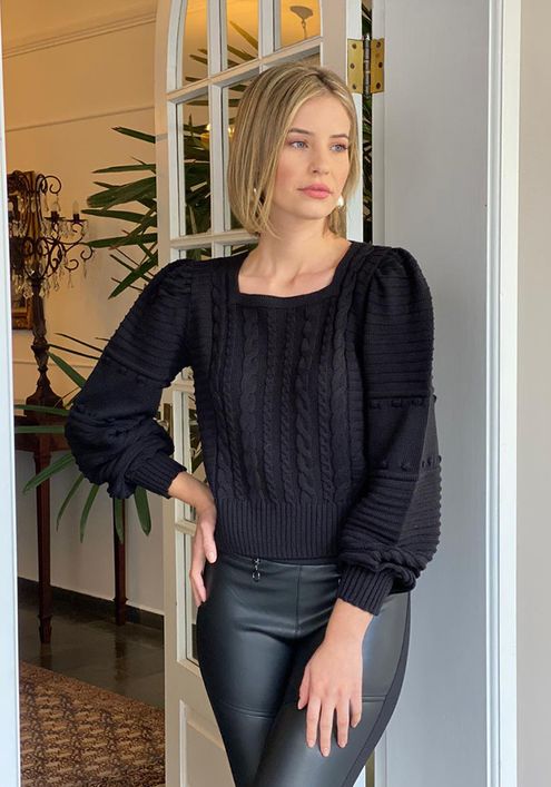 blusa preta tricot
