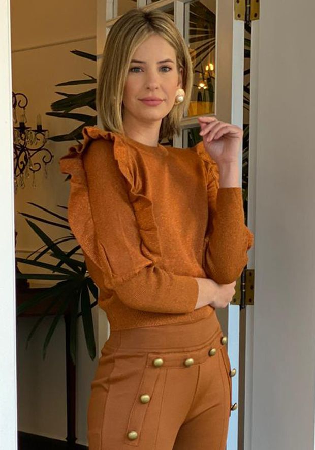 blusa tricot caramelo